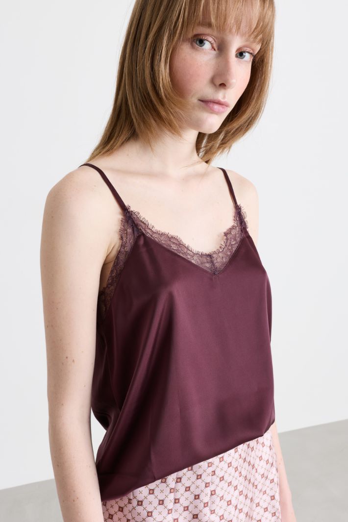 Top sfiancato in raso leggero - BORDEAUX - Intrend - 3