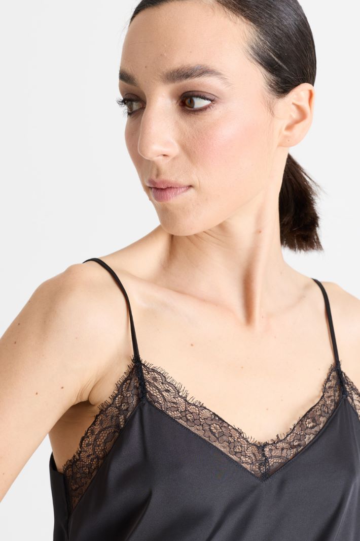 Top sfiancato in raso leggero - NERO - Intrend - 3