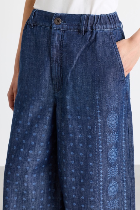 Pantalone in jeans laserato