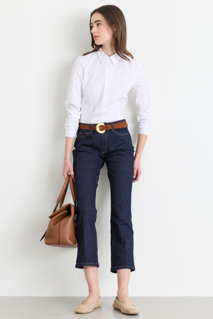 Figurbetonte Cropped-Flare-Jeans - BLAU - Intrend