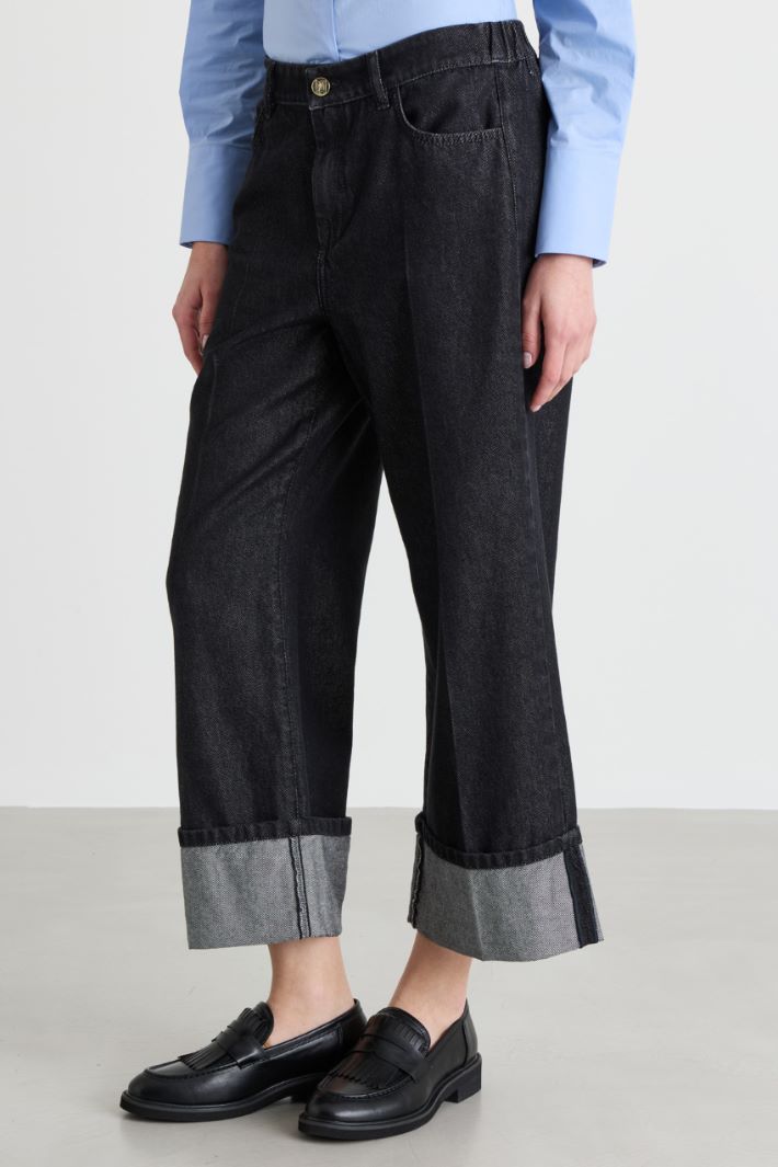 Gerade Jeans mit hohem Umschlag - SCHWARZ - Intrend - 2