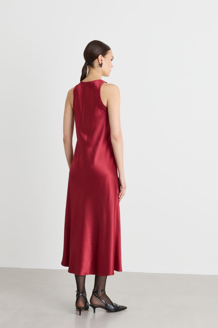 Sleeveless satin dress - RED - Intrend - 4