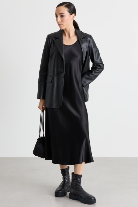 Sleeveless satin dress - Intrend