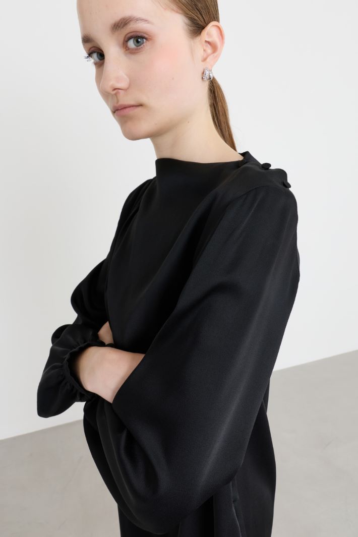 Lustrous crepe dress - BLACK - Intrend - 3