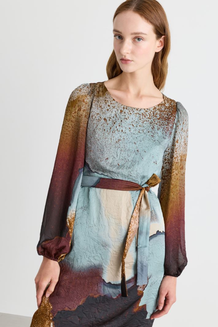 Straight satin dress - LIGHT BLUE BROWN - Intrend - 3