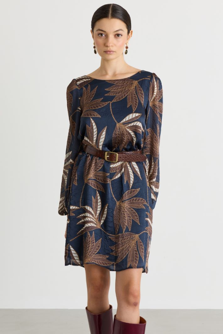 Straight satin dress - BROWN BLUE - Intrend - 2