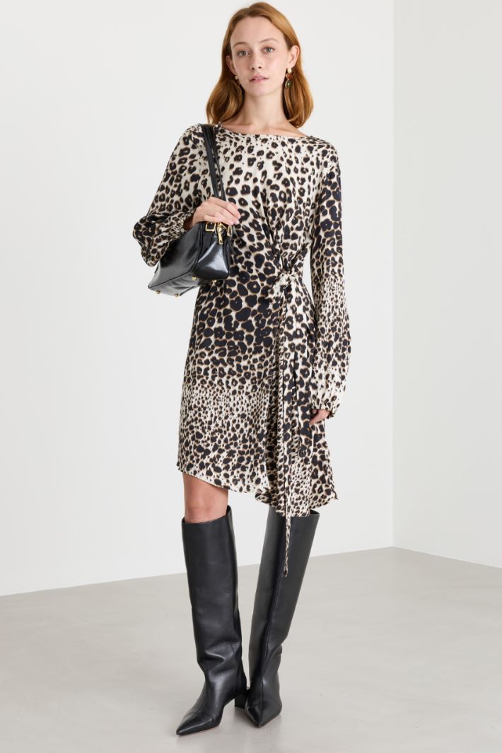 Twill dress with sash - BLACK WHITE - Intrend