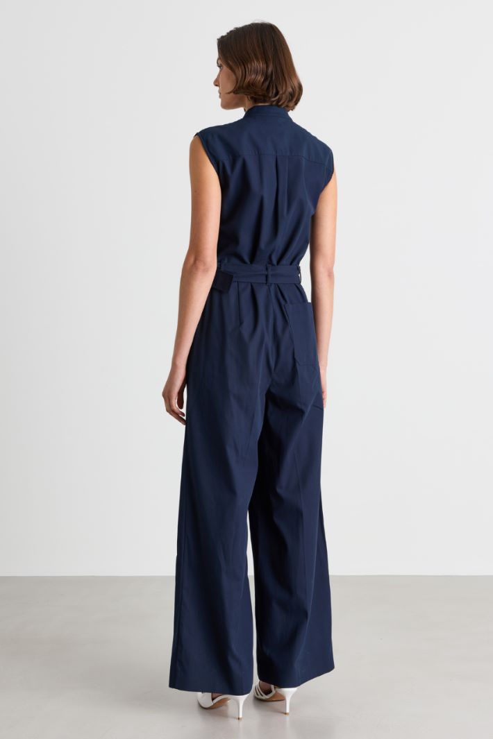 Gabardine jumpsuit with pockets - BLUE - Intrend - 4