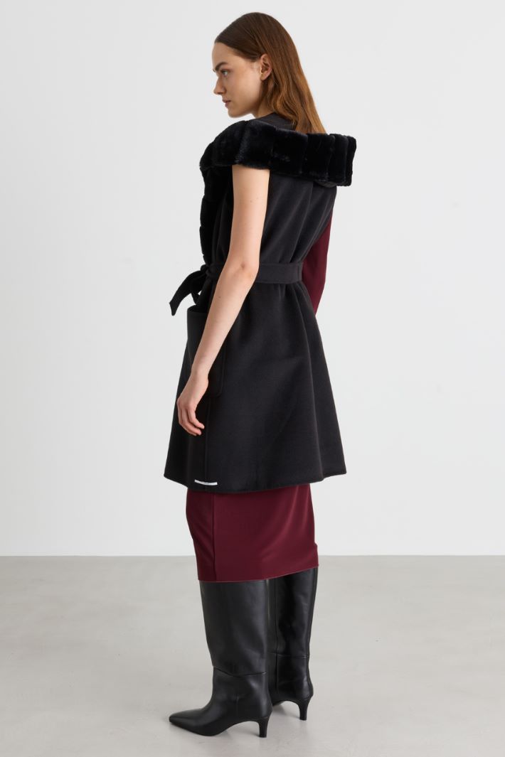 Belted Gilet - BLACK - Intrend - 4