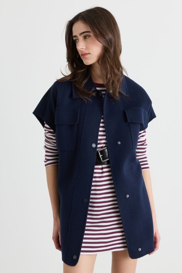 Belted sleeveless jacket - BLUE - Intrend - 2