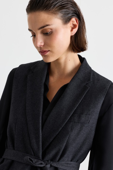 Blazer smanicato in flanella