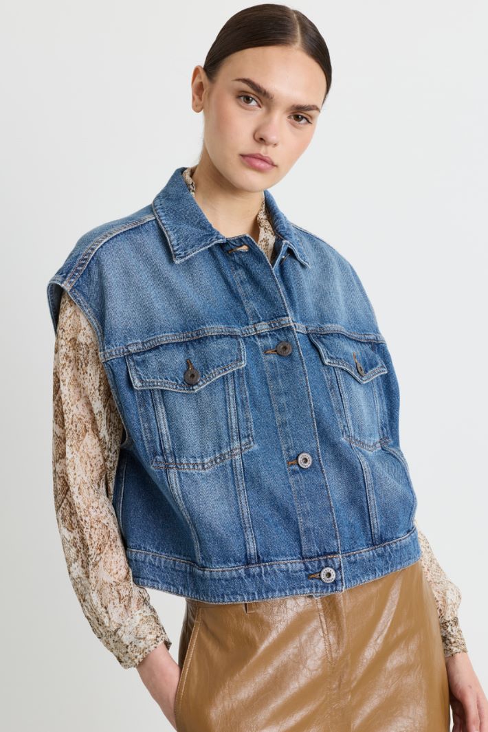 Boxy denim gilet - LIGHT BLUE - Intrend - 3