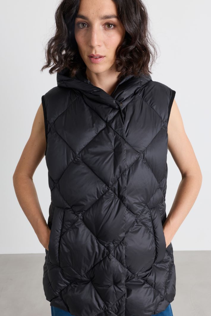 Hooded quilted gilet - BLACK - Intrend - 3