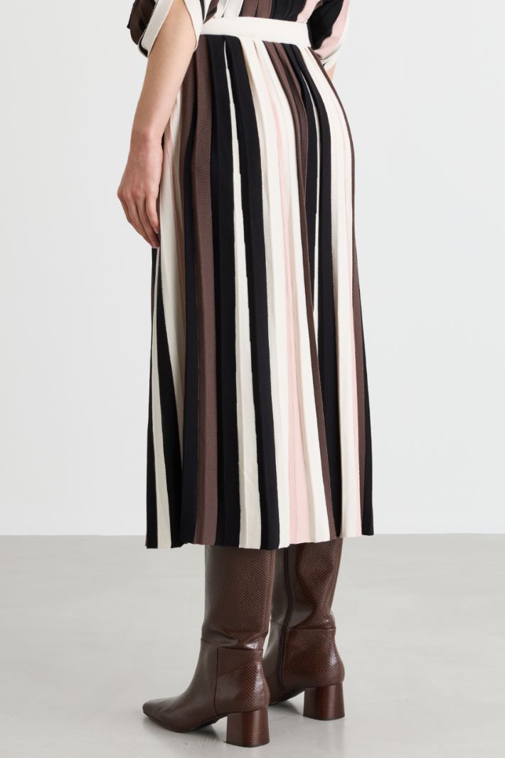 Plissé knit skirt - BROWN - Intrend - 4