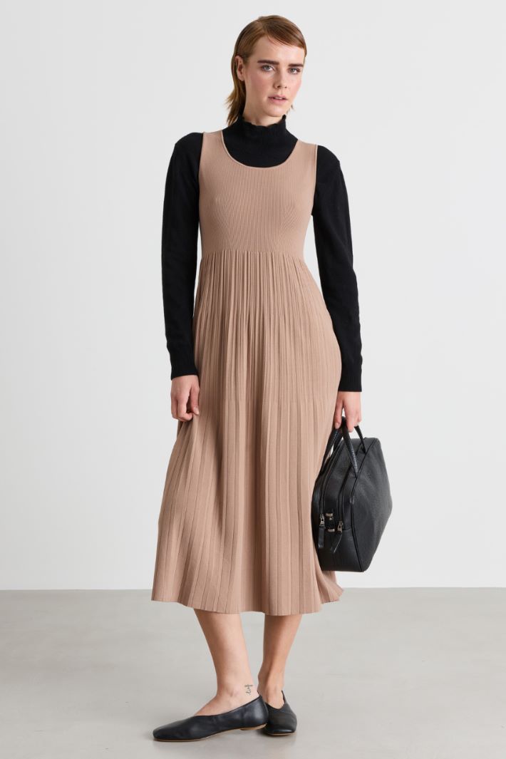 Plissé knit dress - PINK - Intrend