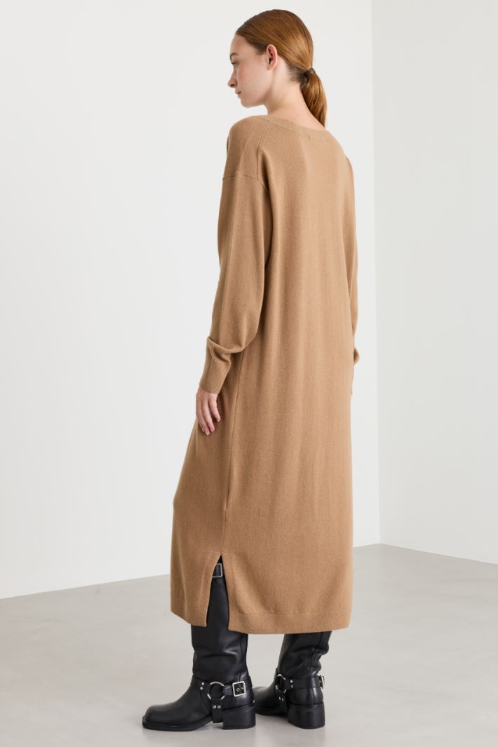 Loose-fit knit dress - CAMEL - Intrend - 4