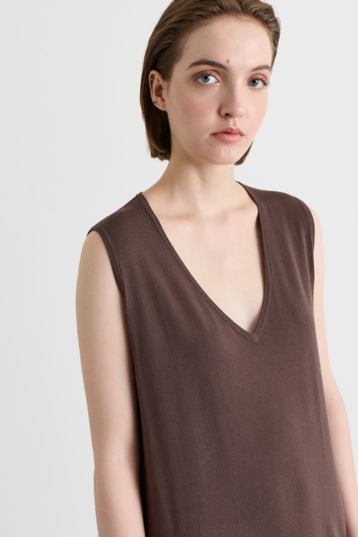 Side-split knitted dress - BROWN - Intrend - 3