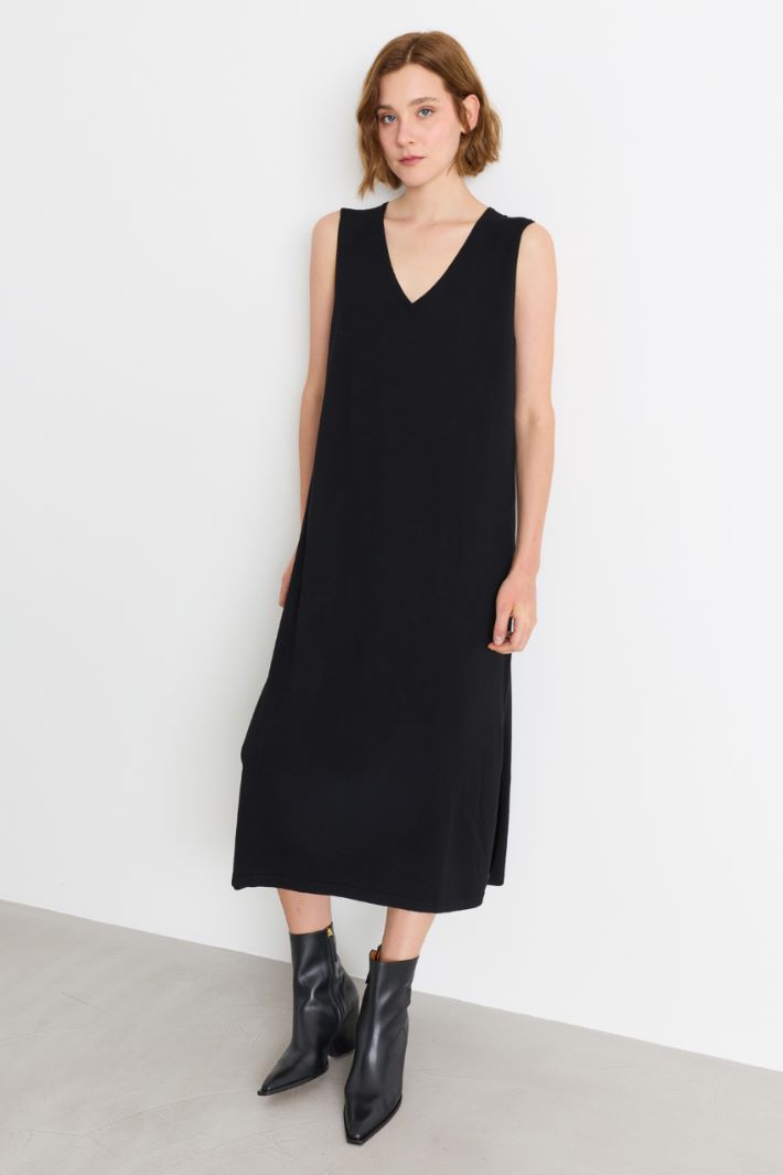 Abito in maglia con spacco laterale - NERO - Intrend - 2
