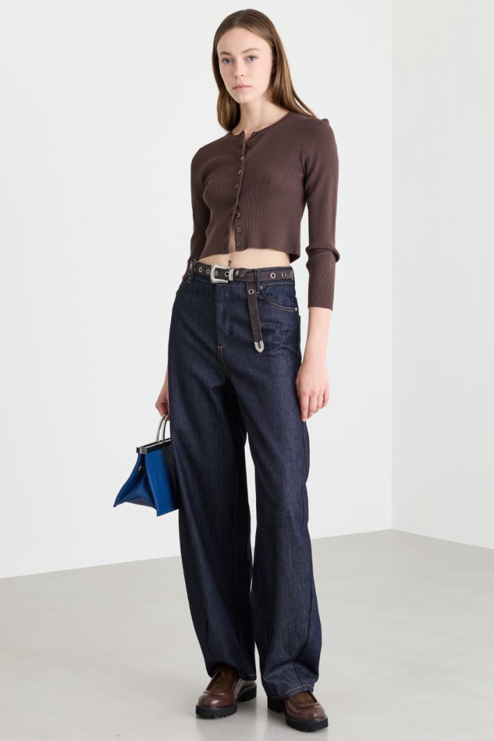 Cardigan aderente con bottoni - MARRONE - Intrend