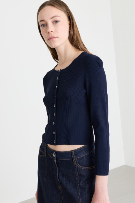 Cardigan aderente in viscosa crepe