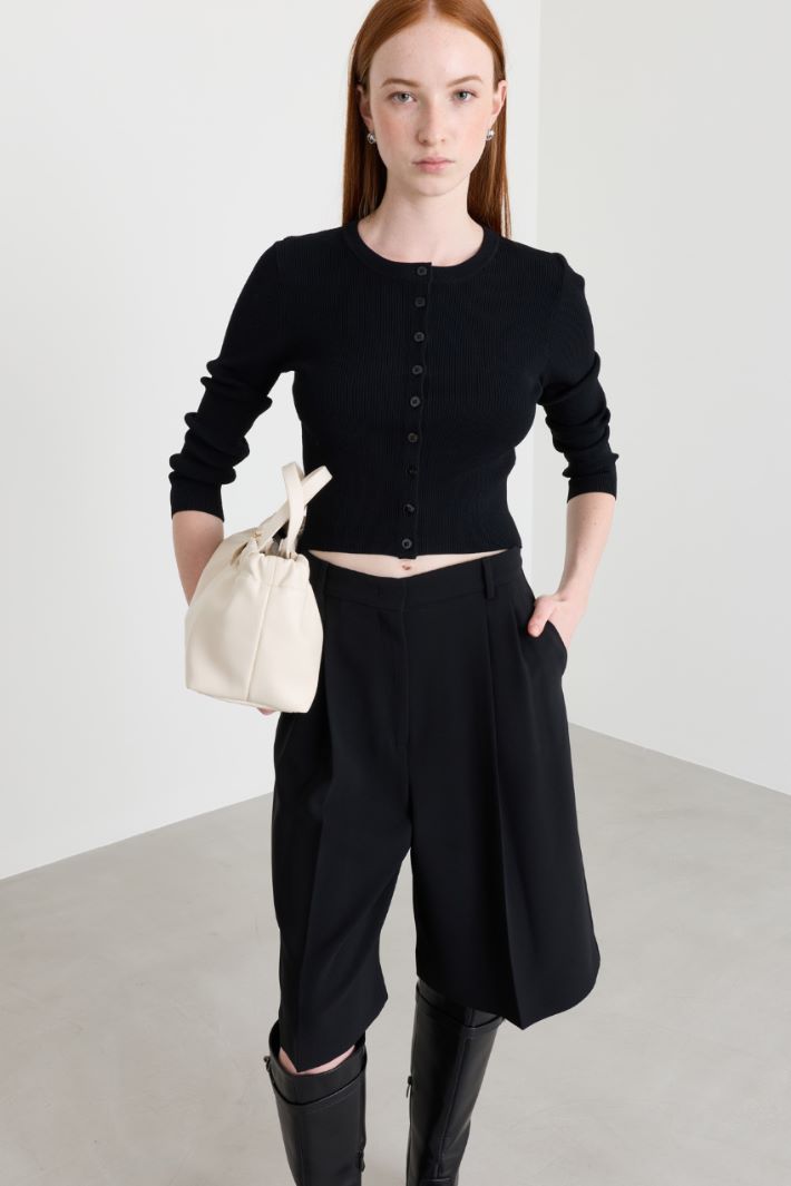 Cardigan aderente con bottoni - NERO - Intrend - 2
