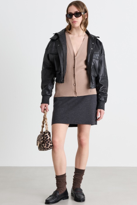 Cardigan mit V-Ausschnitt - Intrend