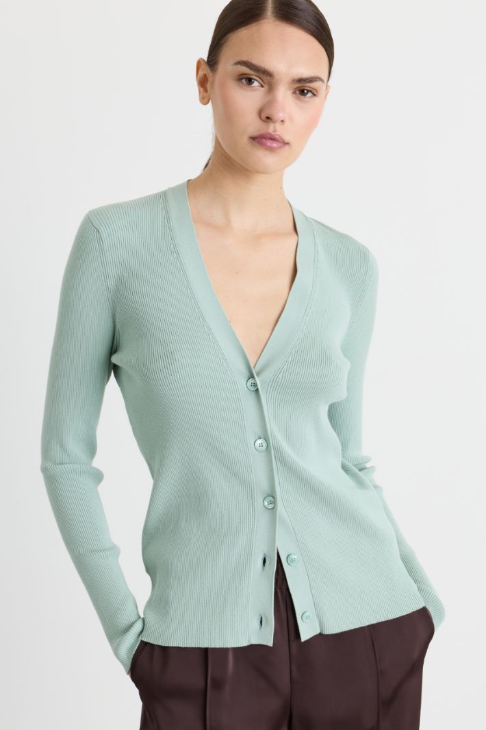 Cardigan mit V-Ausschnitt - GRÜN - Intrend - 2
