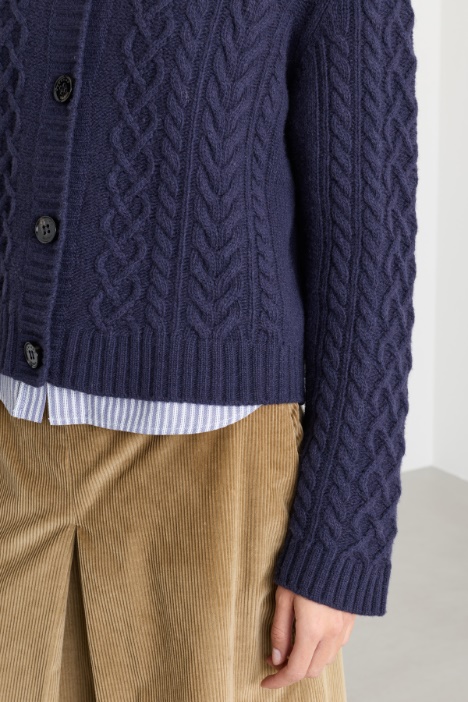 Cardigan in lana a trecce
