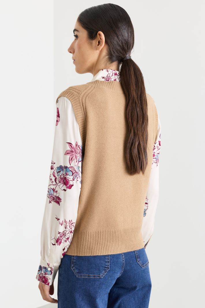 Rib-trimmed cashmere gilet - CAMEL - Intrend - 4