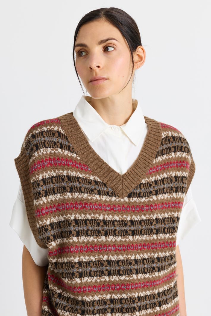 Jacquard-knit gilet - BROWN - Intrend - 3