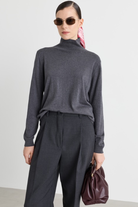 Rollkragenpullover aus Seiden-Woll-Mix - Intrend