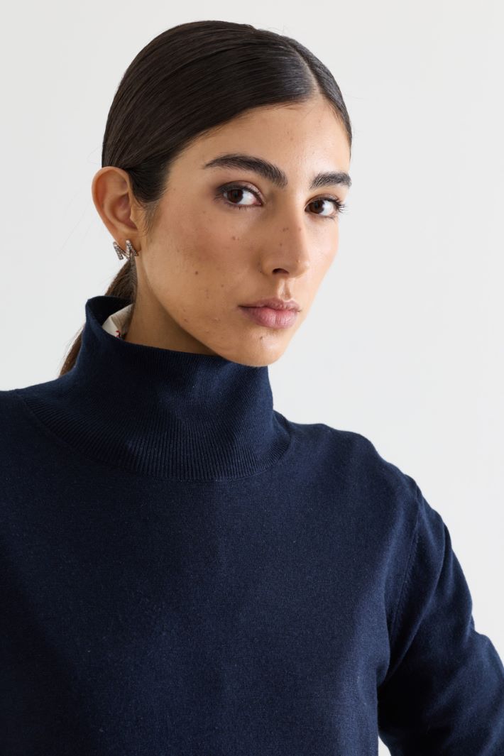 Silk and Wool Blend Roll-Neck Jumper - BLUE - Intrend - 3