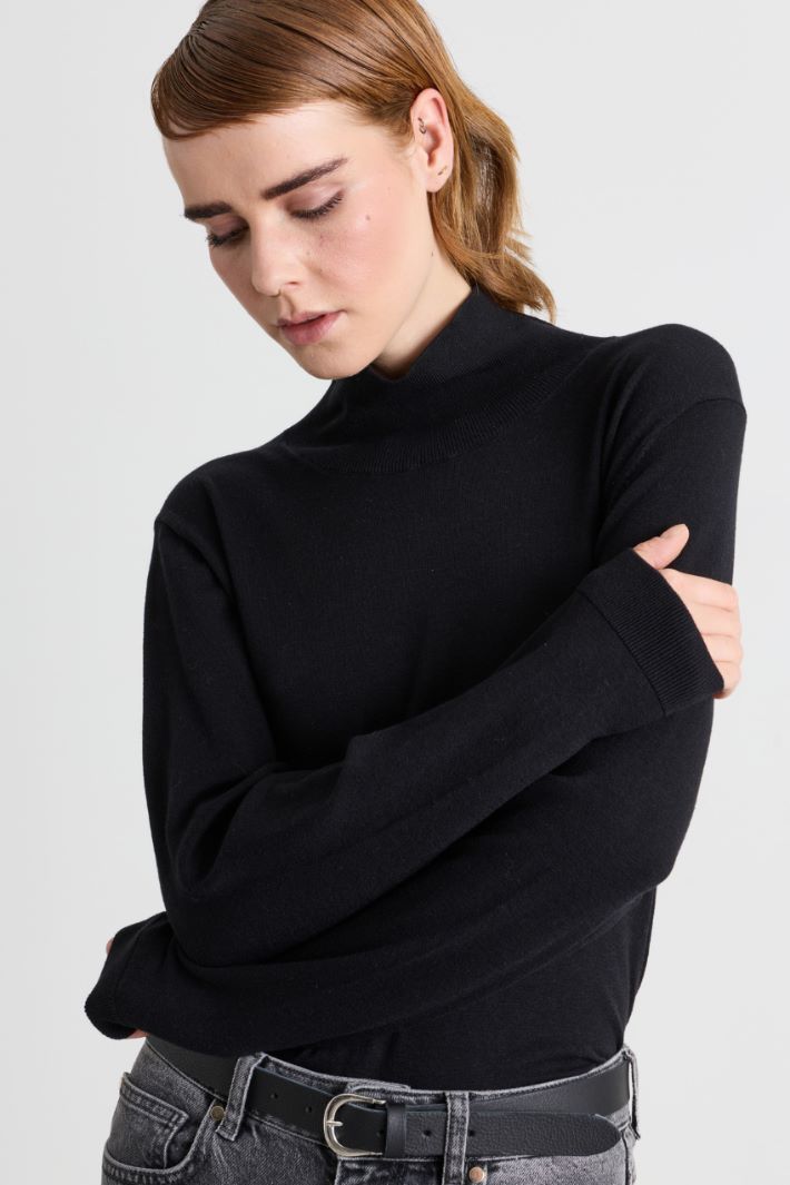 Silk and Wool Blend Roll-Neck Jumper - BLACK - Intrend - 3