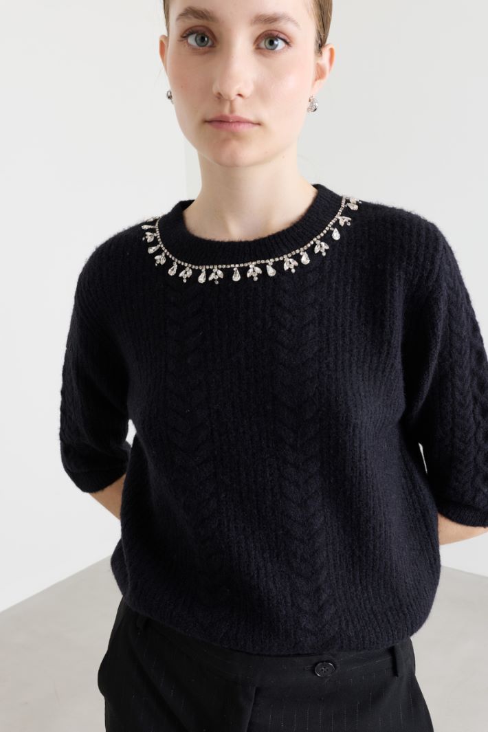Maglia con applicazione gioiello - NERO - Intrend - 3