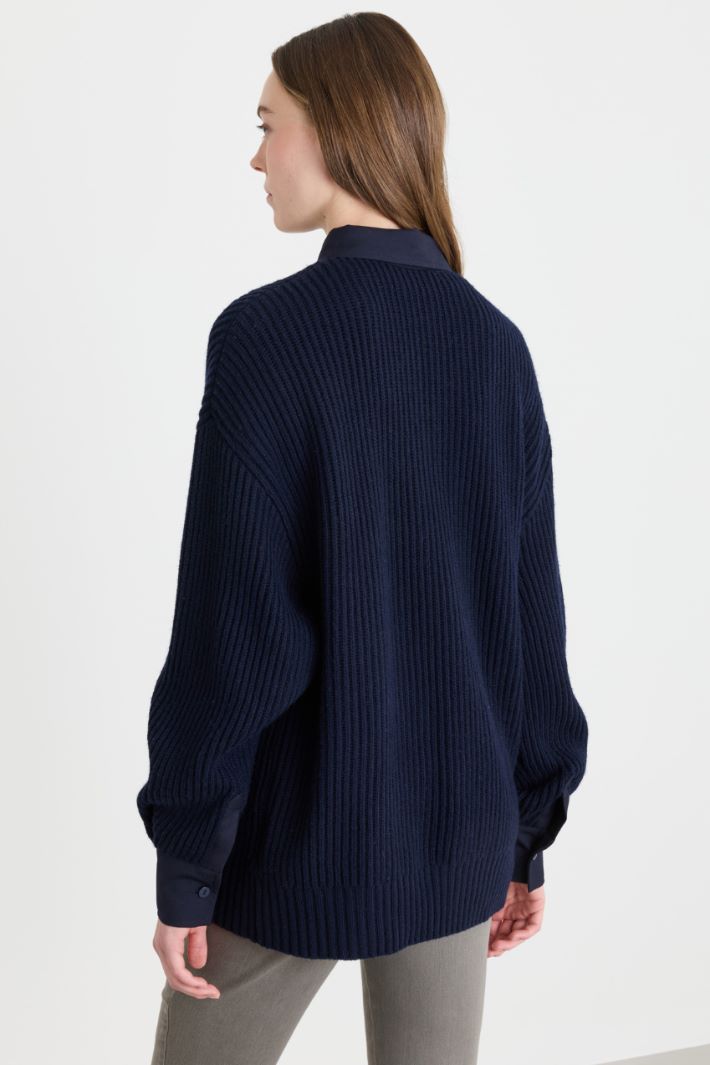 Pullover mit Spitzkragen - BLAU - Intrend - 4