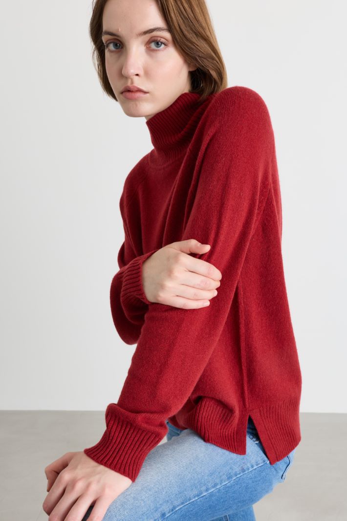 Pullover aus weichem Kaschmir mit Seitenschlitzen - ROT - Intrend - 3