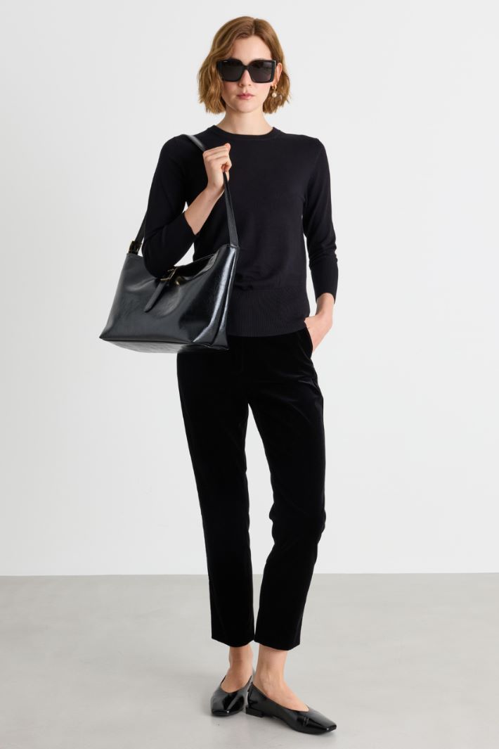 Maglia aderente con arricciatura - NERO - Intrend