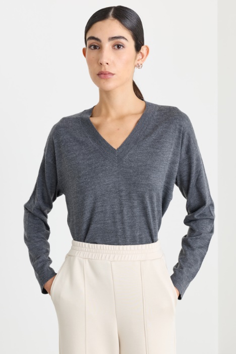 V-neck jumper - Intrend