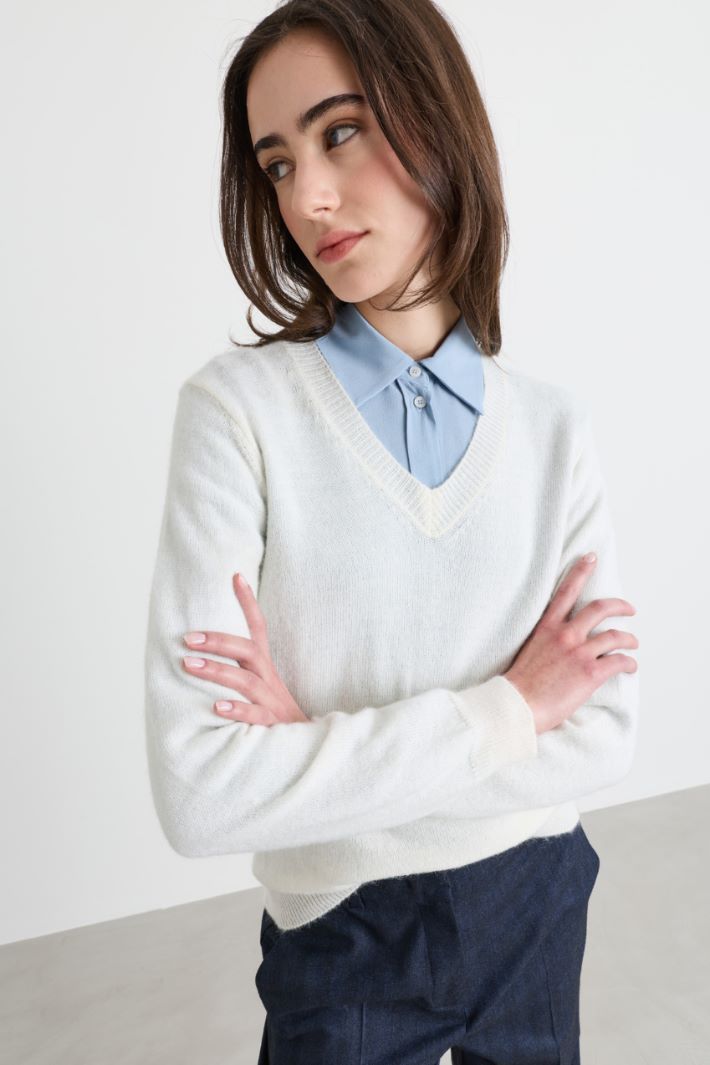 Loose-fit jumper - WHITE - Intrend - 3
