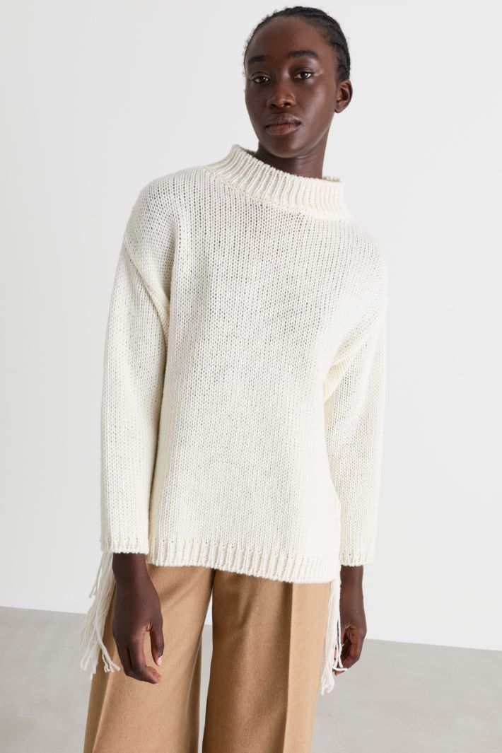 Jumper with side fringes - WHITE - Intrend - 2