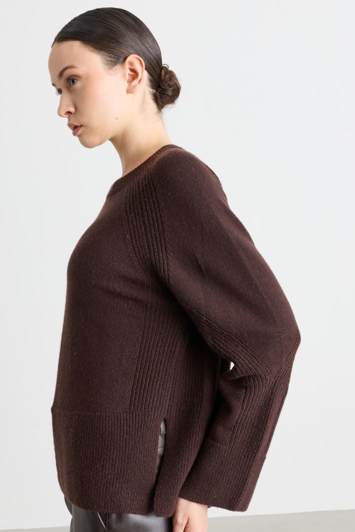 Jumper with side slits - BROWN - Intrend - 3
