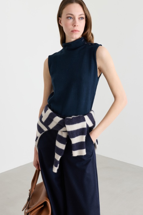 Sleeveless High-Neck Knit - Intrend