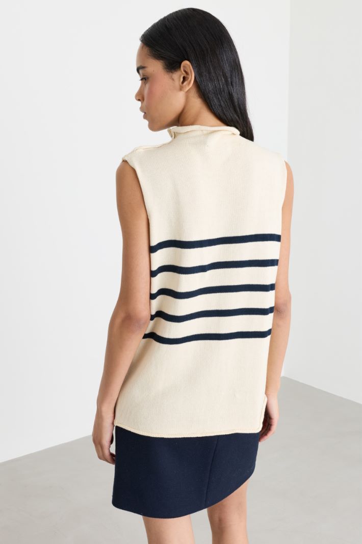 Sleeveless High-Neck Knit - WHITE BLUE - Intrend - 4