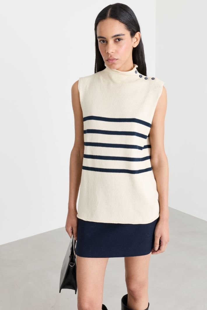 Sleeveless High-Neck Knit - WHITE BLUE - Intrend - 2