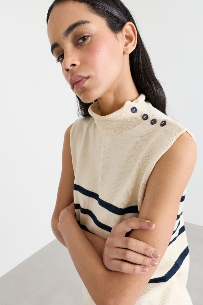 Sleeveless High-Neck Knit - WHITE BLUE - Intrend - 3