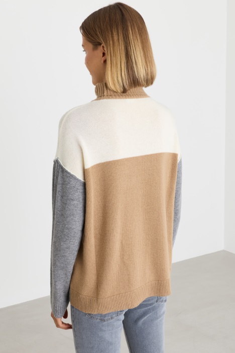 Maglia dolcevita oversize