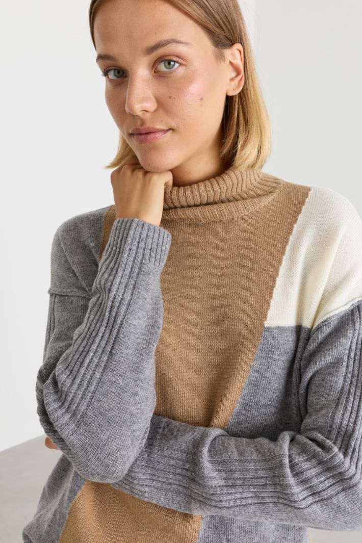 Oversized jumper - CAMEL - Intrend - 3