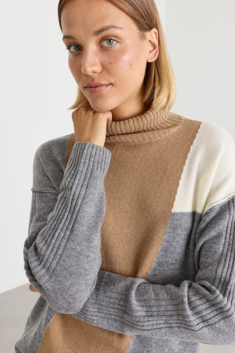 Maglia dolcevita oversize