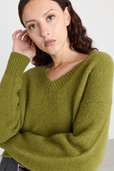 Maglia a V in misto alpaca