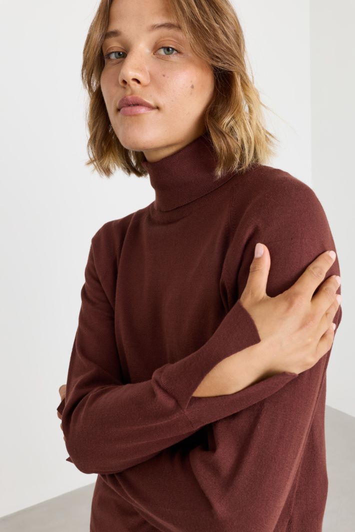 Stretch jumper with slits - BORDEAUX - Intrend - 3